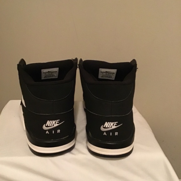 😎#55, Nike’s Flight, size 15, new condition, see photos, immaculate, no box - Picture 4 of 5